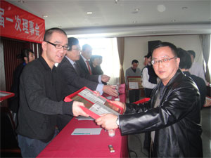 电源协会领导王秉科当选中国通信工业协会会长