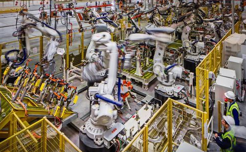 “十三五”国家战略性新兴产业规划出炉 推动新能源汽车和新能源成为支柱产业