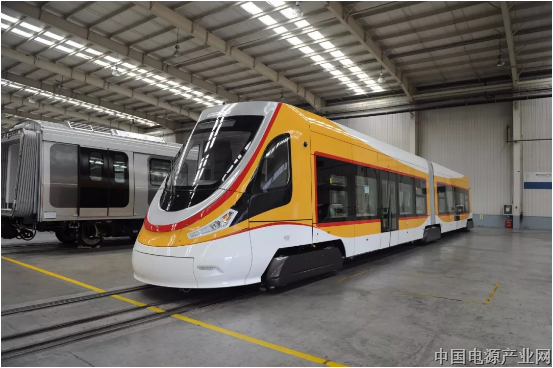 混合储能式有轨电车来了，将开进德令哈