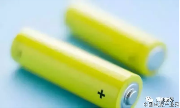 成本优势叠加性能提升 “少数派”磷酸铁锂电池能否逆袭