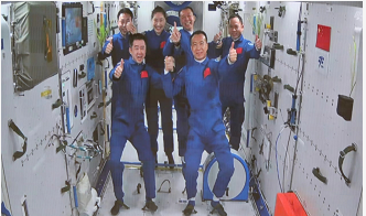 6名航天员首次实现“太空会师”！一组数字回顾中国载人航天三十年