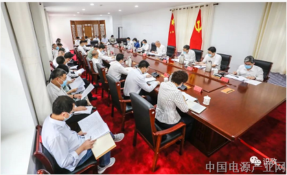 新一届北京市委常委会第一次会议在北大红楼召开，要求做到“七个带头”