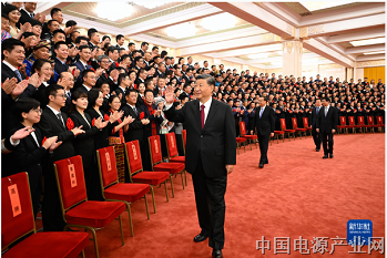 习近平会见全国“人民满意的公务员”和“人民满意的公务员集体”代表