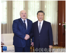习近平会见白俄罗斯总统卢卡申科