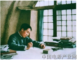 87年前这本被誉为“雷霆不朽文”的著作，为什么依然是我们克敌制胜的法宝？