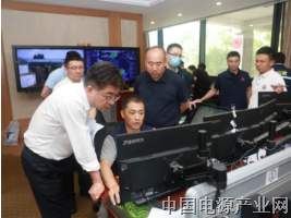  首都应急青年突击队 在防汛抢险中彰显青春担当