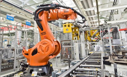 向“新”而行，大力推动信息化和工业化深度融合——2026年工业和信息化高质量发展系列述评之三